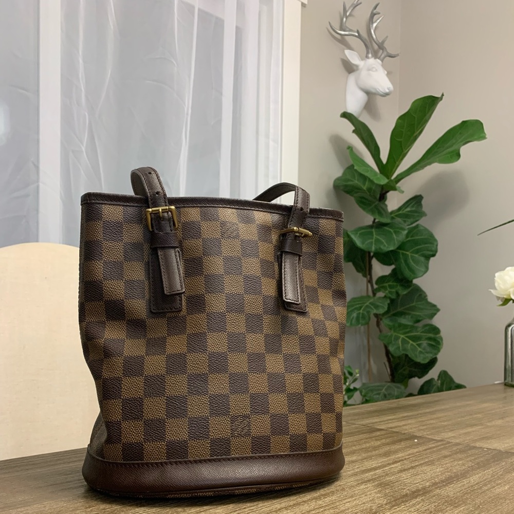 Authentic Louis Vuitton Damier Ebene Marais PM - Picture 3 of 16